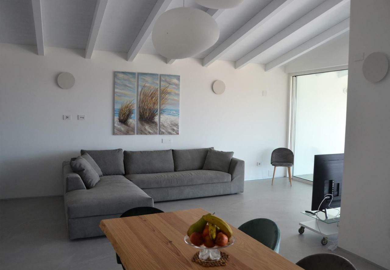 Le Perle Dell'Isola Apartment Isola Rossa Exterior photo